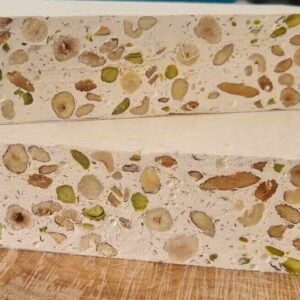 Nougat amandes noisettes pistaches
