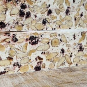 nougat artisanal amandes noisettes mûres
